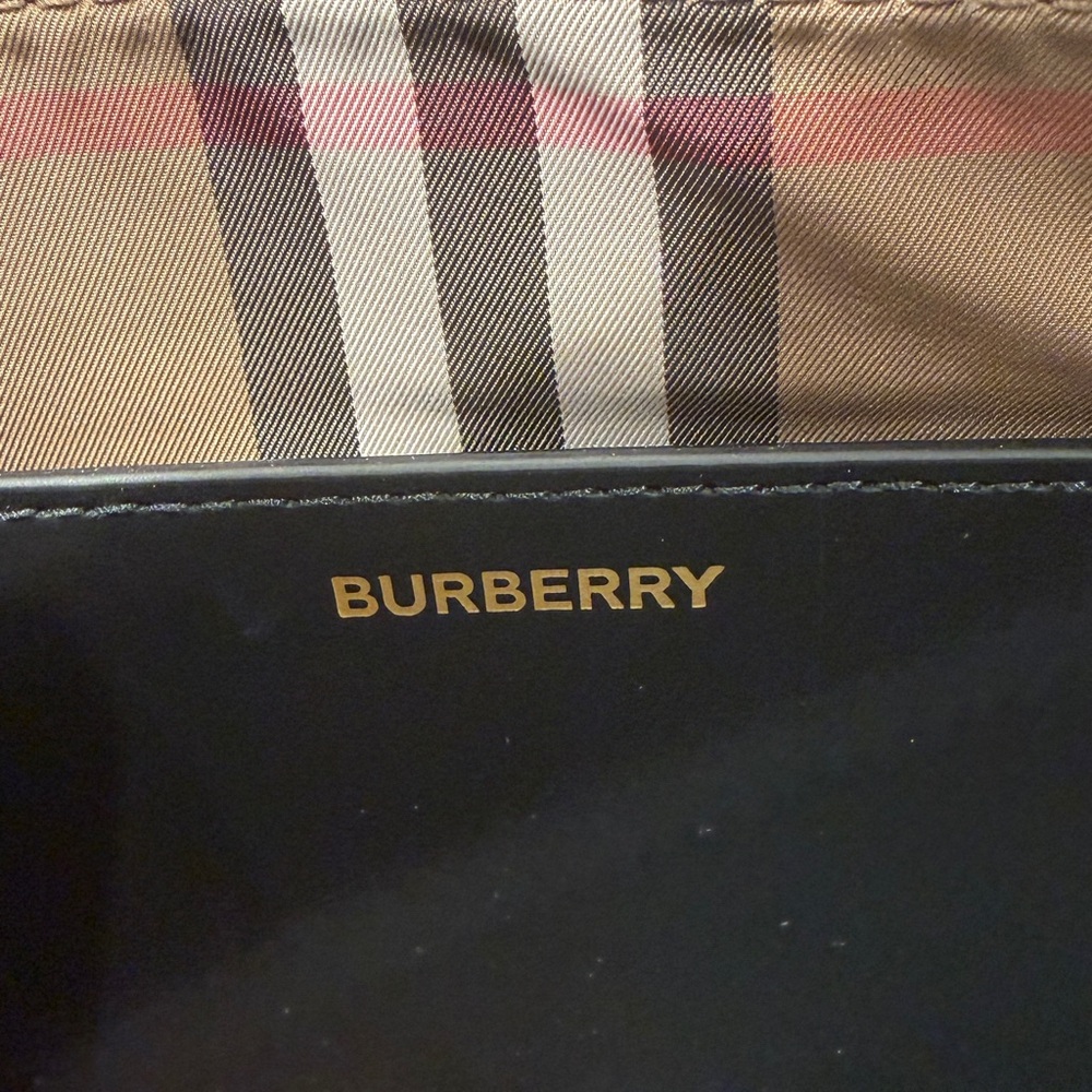 Burberry black and black logo Handbag nwt - Picture 4 of 9